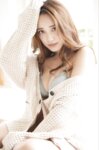 [FRIDAY Digital Photobook] Sayaka Tomaru 都丸紗也華 - F cup with popping buttons vol.3 ボタンが弾けるＦカップ　ｖｏｌ．３ (2019-12-27)