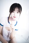 [BLUECAKE] Kim Ji-won (김지원) - White One + RED.Ver