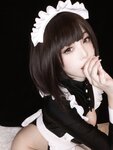 [COSPLAY] 蜜汁猫裘 - 歪萌高叉女仆自拍 [25P-232MB]