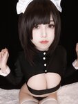 [COSPLAY] 蜜汁猫裘 - 歪萌高叉女仆自拍 [25P-232MB]