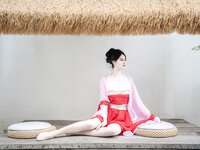 [XiuRen秀人网]2022.06.14 No.5141 诗诗kiki 古装美臀[80+1P／1010M]