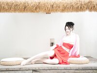 [XiuRen秀人网]2022.06.14 No.5141 诗诗kiki 古装美臀[80+1P／1010M]