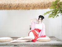 [XiuRen秀人网]2022.06.14 No.5141 诗诗kiki 古装美臀[80+1P／1010M]