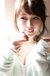 [Photobook] 小日向ゆか　甘いカラダ ｖｏｌ．１ ＦＲＩＤＡＹデジタル写真集 Not Complete