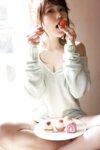 [Photobook] 小日向ゆか　甘いカラダ ｖｏｌ．１ ＦＲＩＤＡＹデジタル写真集 Not Complete