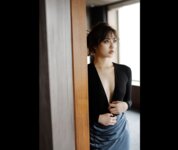[FRIDAY Digital Photobook] Kazusa Okuyama 奥山かずさ - Secret meeting suite room 密会スイートルーム (2021-03-12)