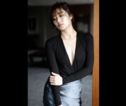 [FRIDAY Digital Photobook] Kazusa Okuyama 奥山かずさ - Secret meeting suite room 密会スイートルーム (2021-03-12)