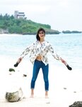 [Photobook] Suzume Mino 美乃すずめ 1st Photobook - Yu-bi 優美 (2021-08-25)