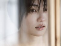 [FRIDAY] Kazusa Okuyama 奥山かずさ - Monthly Girl 010 マンスリーガール010 (2022-03-30) High Qulity
