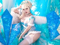 [COSPLAY] 雯妹不讲道理新图 – 冰雪 [32P573MB]