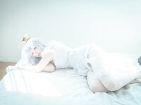 [BLUECAKE] Bambi (밤비) - Sticky Boosette