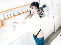 [Loozy] Sonson (손손) - Nude Apron
