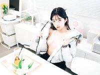 [Loozy] Sonson (손손) - Nude Apron