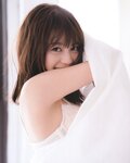 [Photobook] Ikuta Erika 2nd Photobook – Intermission (Nogizaka46) [Bonus – Postcard] 生田絵梨花写真集 インターミッション