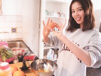 [Photobook] Ikuta Erika 2nd Photobook – Intermission (Nogizaka46) [Bonus – Postcard] 生田絵梨花写真集 インターミッション
