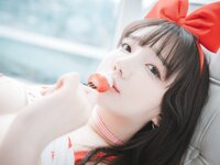 [DJAWA] Son Ye-Eun（손예은）- Strawbeery Girl[151P-1.88G]
