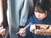 [Photobook] Akari Nibu 丹生明里 1st Photobook – Easy Relationship やさしい関係 (2022-07-26)