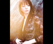 [Photobook] 宮地真緒写真集 逢燦燦