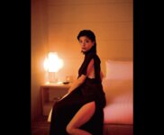 [Photobook] 宮地真緒写真集 逢燦燦
