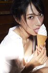 [FLASH Photobook] Yuka Someya 染谷有香 - 01. Dyed in sweat 02. Dyed in soft serve ice cream 01.汗に染まる　02.ソフトクリームに染まる (2020-10-27)