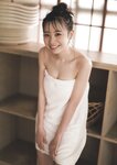 [Photobook] Yui Yokoyama 横山結衣 1st Photobook - Immature Light 未熟な光 (2021-02-22)