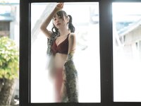 [Photobook] Yui Yokoyama 横山結衣 1st Photobook - Immature Light 未熟な光 (2021-02-22)