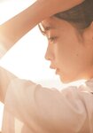 [Photobook] Yui Yokoyama 横山結衣 1st Photobook - Immature Light 未熟な光 (2021-02-22)