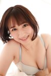 [Photobook] 成海美雨 人懐っこく笑顔が可愛い背徳感のない不倫妻