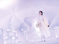 [Photobook] Miku Kanemura 金村美玖 - 1st Photobook Compass 羅針盤 (2022-12-20)