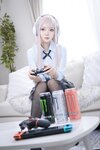 [Cosplay][Zettai Ryoiki] Kuro くろ - A gal in the same class was actually a gamer 同じクラスのギャルが実はゲーマーだった件