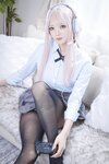 [Cosplay][Zettai Ryoiki] Kuro くろ - A gal in the same class was actually a gamer 同じクラスのギャルが実はゲーマーだった件