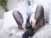 [Cosplay][Zettai Ryoiki] Kuro くろ - A gal in the same class was actually a gamer 同じクラスのギャルが実はゲーマーだった件