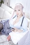 [Cosplay][Zettai Ryoiki] Kuro くろ - A gal in the same class was actually a gamer 同じクラスのギャルが実はゲーマーだった件