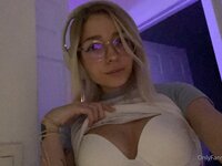 Babyfooji OnlyFans Picture Collection
