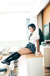 [Loozy] Booty Queen - Gal in a Shool Warehouse