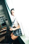 [Loozy] Booty Queen - Gal in a Shool Warehouse