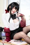 [Cosplay] PingPing 平平 - Taihou (Azur Lane)