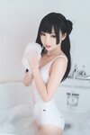 [Cosplay] Mbxer 面饼仙儿 - Bathtub Bubbles 浴缸泡泡