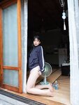[MilkyBomb] Yui Vol.002 - Tracksuit