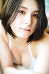 [Young Champion Photobook] Iori Sagara 相楽伊織 – In the summer room, with Iori 夏の部屋で、伊織と。