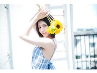 [Young Champion Photobook] Iori Sagara 相楽伊織 – In the summer room, with Iori 夏の部屋で、伊織と。