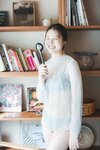 [Young Champion Photobook] Iori Sagara 相楽伊織 – In the summer room, with Iori 夏の部屋で、伊織と。