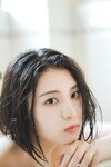 [Young Champion Photobook] Iori Sagara 相楽伊織 – In the summer room, with Iori 夏の部屋で、伊織と。