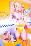 [Cosplay] Queenie Chuppy - Mitsuri Bunny