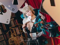 [Cosplay] 咬一口兔娘 兔兔班车 琳妮特