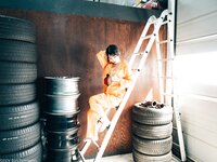[Loozy] Zia (지아) - Garage Girl