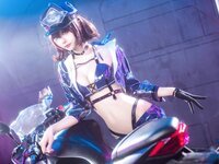 [Cosplay] 艾西aiwest 喜欢爱理吗 碧蓝航线 巴尔的摩 信浓 赛车女郎