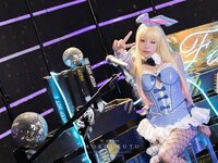 [Cosplay] 咬一口兔娘 喜多川兔女郎