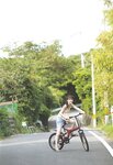 [Photobook] Shiori Kubo 久保史緒里 - 1st Photobook Intersection 交差点(23-07-11)