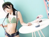 [Photobook] 岡田彩夢 デジタル写真集 キミとキャンバスライフ！ (ヤングキング)(2022-08-08)